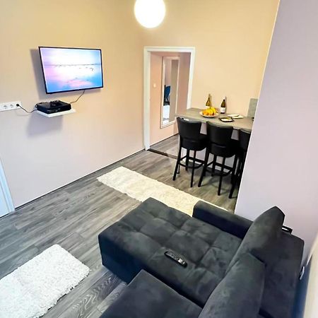 Flamingo Rezidencia Apartman Eger Bagian luar foto