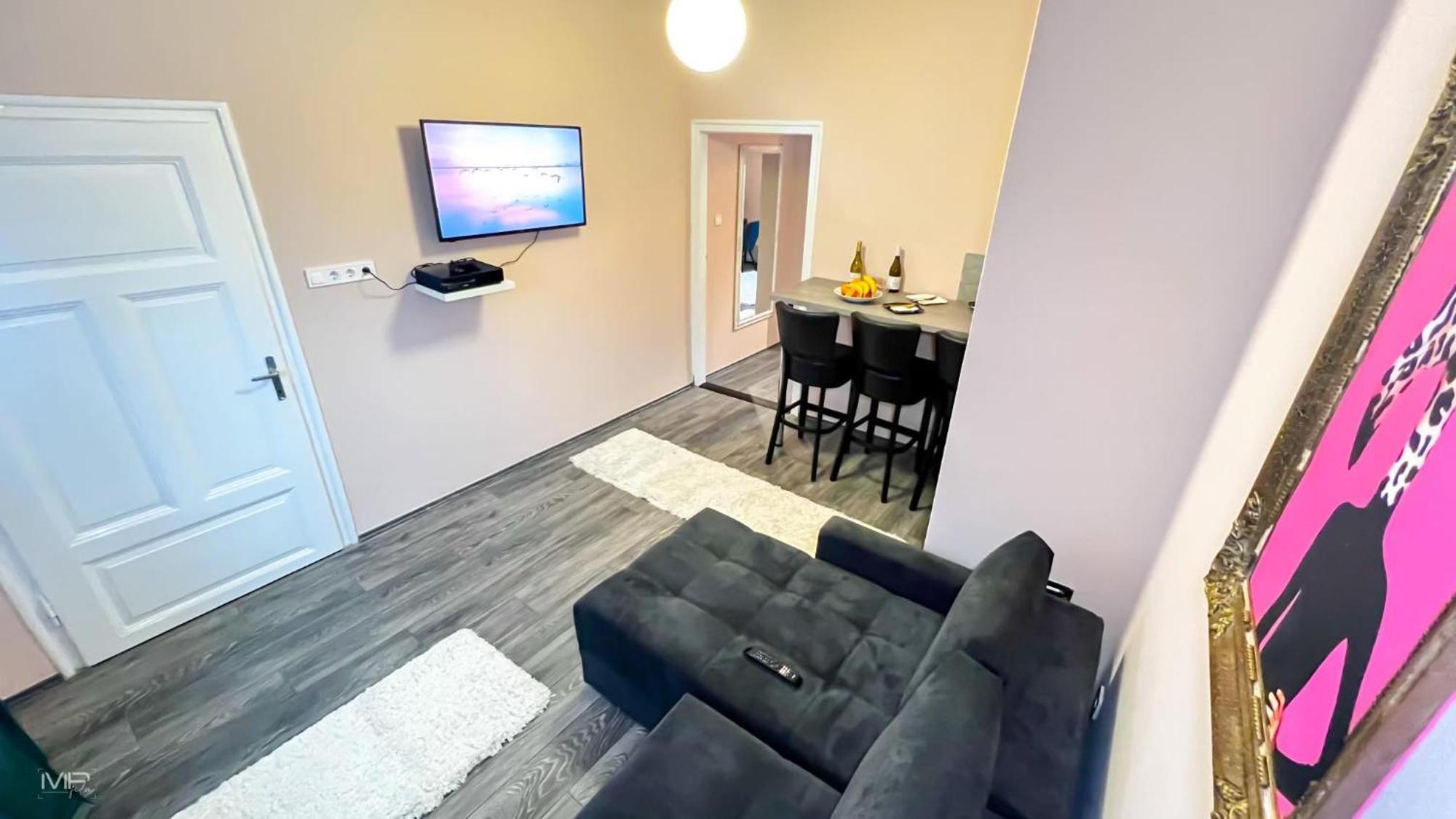 Flamingo Rezidencia Apartman Eger Bagian luar foto