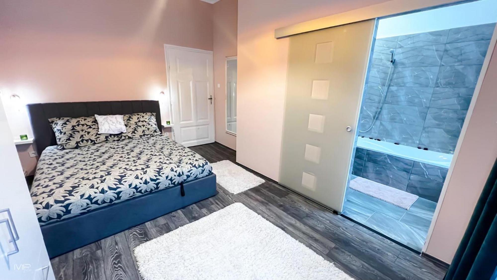 Flamingo Rezidencia Apartman Eger Bagian luar foto